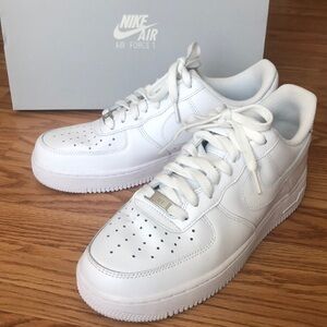 NIKE AIR FORCE 1 ‘07